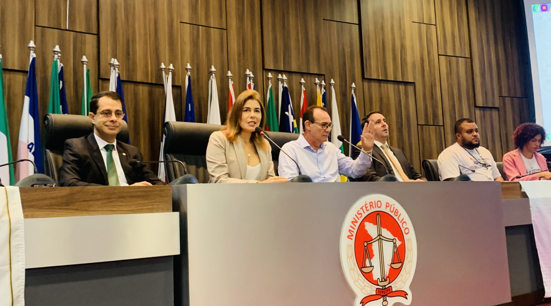 slide_7acb5c32463c7864523fa51fa69188d7