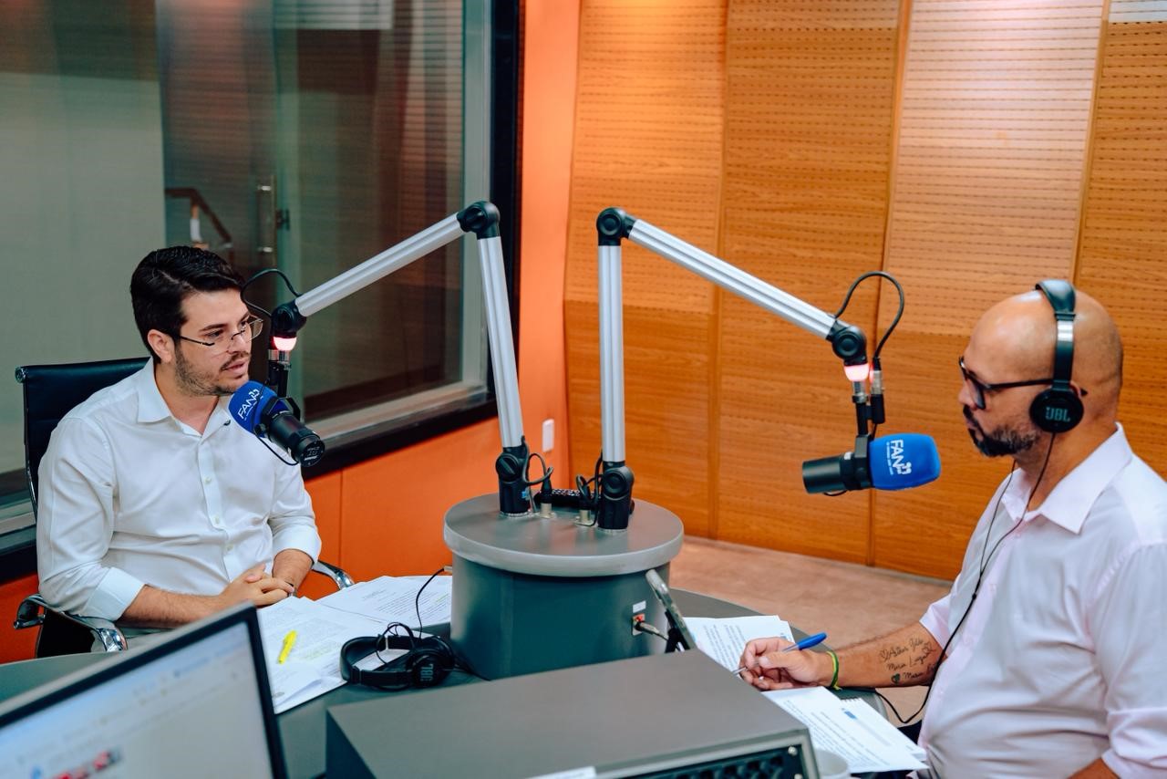 Entrevista concedida à Fan FM