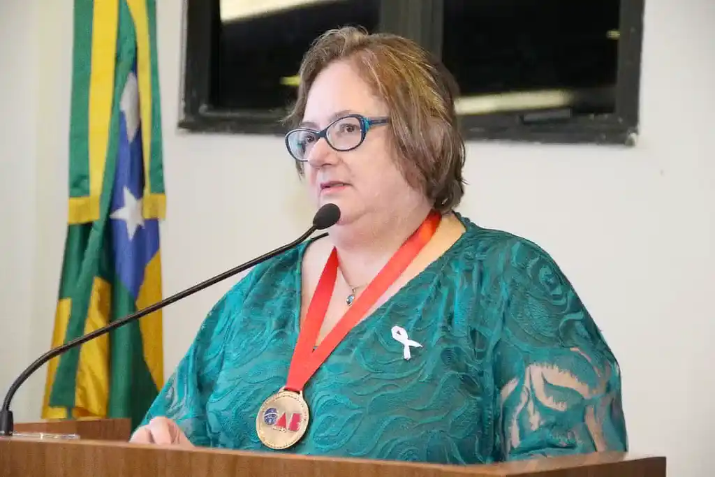 advogada-aida-mascarenhas-campos advogada-aida-mascarenhas-campos