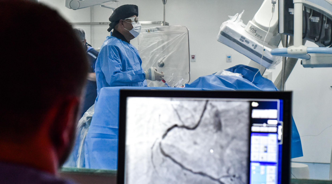 slide_a78ce1fe5136c245011185a58dcb7b60