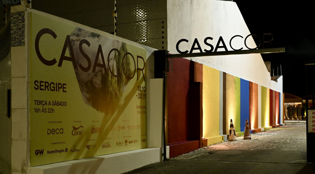 slide_c6281eaa51242492f7455a21645acd05