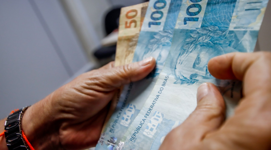 slide_fd3b175f5e5143353a11ff10fce54a76