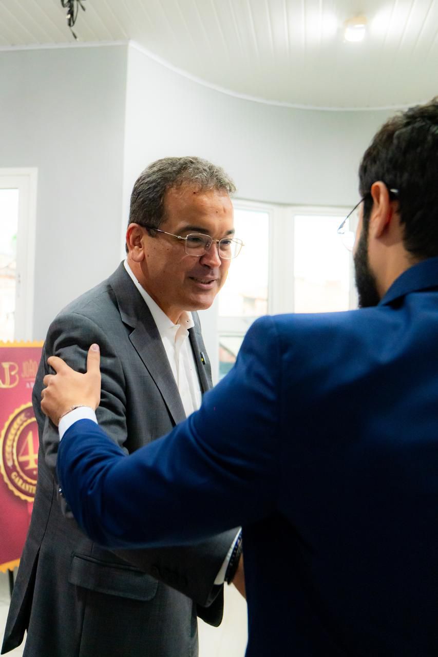 b9317448-2498-4378-bb0d-2c24e691ea9b