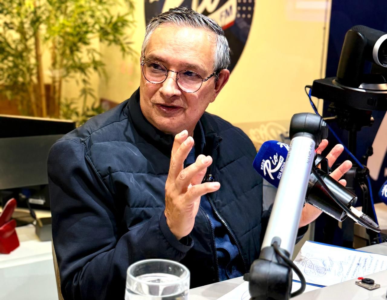 e093308e-985a-4598-a54a-498ecbdcace8