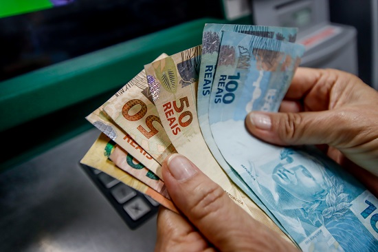 salarios_fotoarthuropaganini_280323