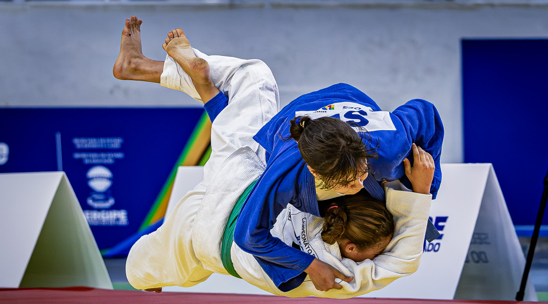 slide_ffd931714a67eacf17ff092ac2720b13
